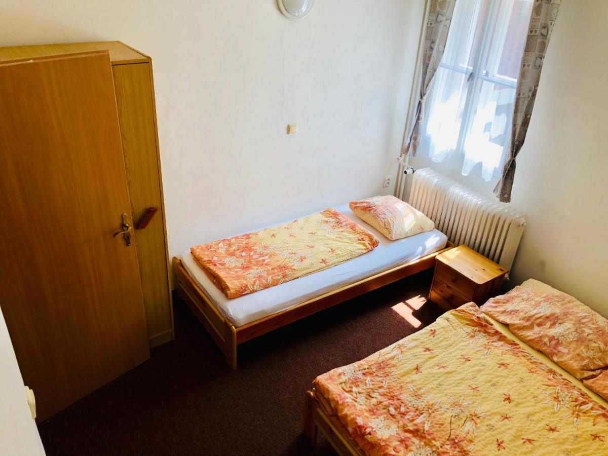 Penzion Horska Chata Svetla Tanvald Exteriör bild